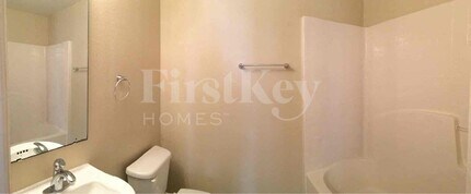3638 Queens Cove Blvd in Winter Haven, FL - Foto de edificio - Building Photo
