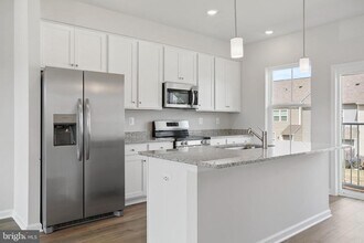 127 Kinkade Ct in Martinsburg, WV - Building Photo - Building Photo