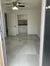 707 NE 15th St in Fort Lauderdale, FL - Foto de edificio - Building Photo