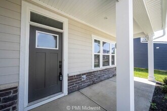 581 Roosevelt St in Fortville, IN - Building Photo - Building Photo