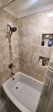 3300 Dover Ct in Windsor, CT - Building Photo - Building Photo