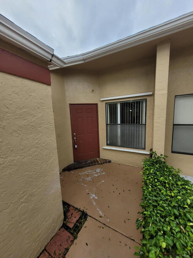 4521 Discovery Ln in West Palm Beach, FL - Building Photo - Building Photo