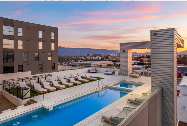The Malibu in Tucson, AZ - Building Photo - Building Photo