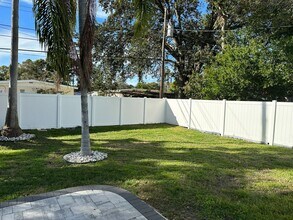 8848 92nd St in Seminole, FL - Building Photo - Building Photo