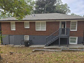 211 Howard St NW in Atlanta, GA - Building Photo - Building Photo