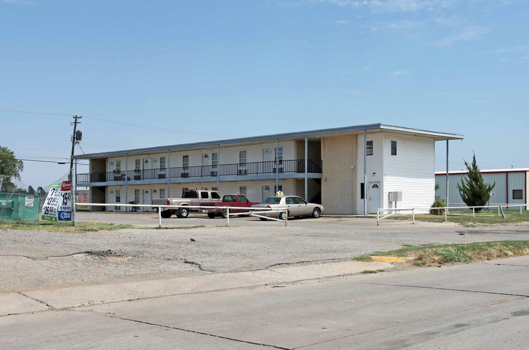 El Reno Inn in El Reno, OK - Foto de edificio