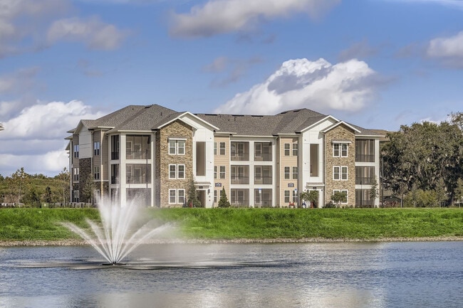 Integra Isles in Leesburg, FL - Building Photo - Building Photo
