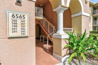 6565 Emerald Dunes Dr in West Palm Beach, FL - Building Photo - Building Photo