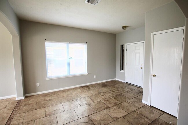 13003 Kingston Point Ln photo'