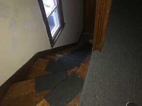 62 Heath St, Unit 2nd floor Heath St. in Hartford, CT - Building Photo - Building Photo