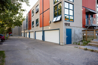 103 13 St SE in Calgary, AB - Building Photo - Building Photo