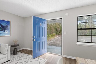 102 Cone St in St. Marys, GA - Building Photo - Building Photo