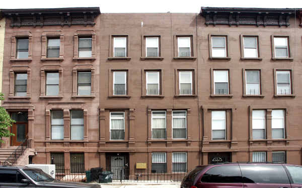 491 Greene Ave in Brooklyn, NY - Building Photo