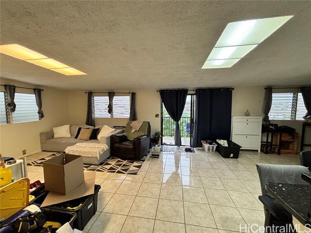 1655 Ho?olaule?a St in Pearl City, HI - Building Photo - Building Photo