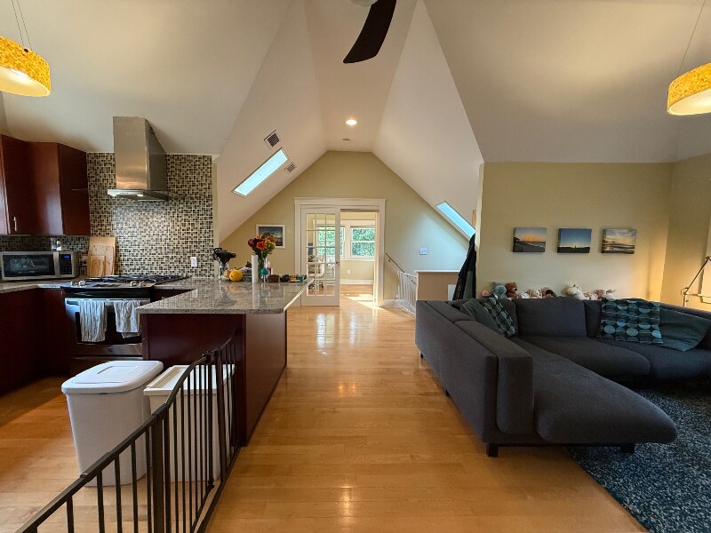 206 Arborway in Boston, MA - Building Photo