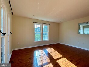 1703 Bluffs Island Ct in Odenton, MD - Building Photo - Building Photo