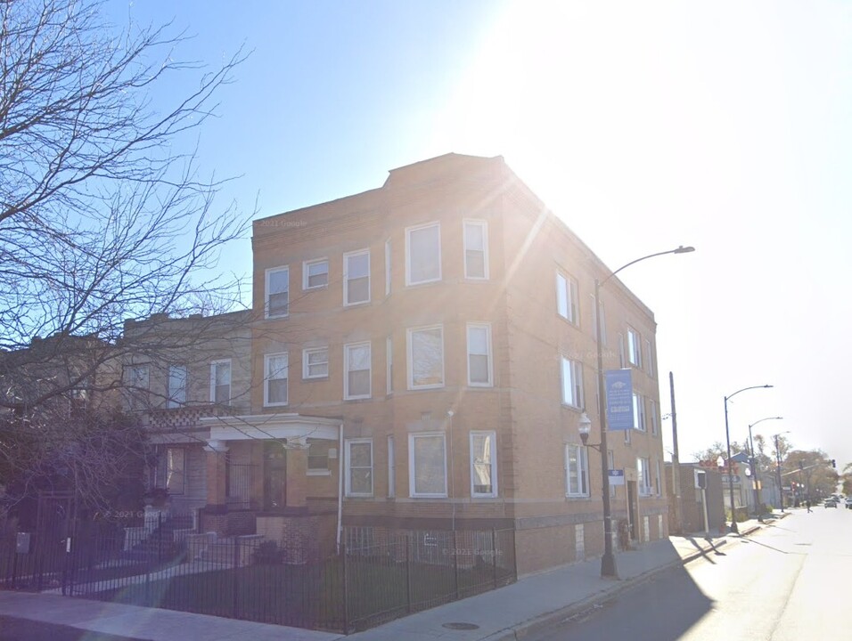 5157 W Washington Blvd in Chicago, IL - Building Photo