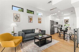 4223 Delano Pl in Dallas, TX - Building Photo - Building Photo