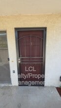 1452 E 5th St, Unit Apt 3 in Ontario, CA - Foto de edificio - Building Photo