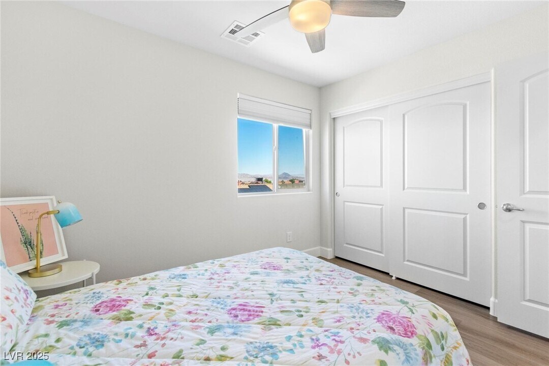 302 Quail Dove Ave in Henderson, NV - Building Photo