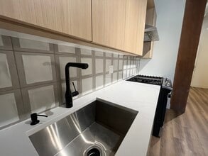 151 W Ohio St, Unit 304 in Chicago, IL - Building Photo - Building Photo