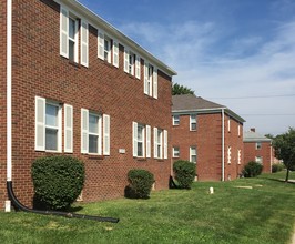 Nola Court Apartments in Indianapolis, IN - Building Photo - Building Photo