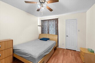 2830 S Bartell Dr in Houston, TX - Building Photo - Building Photo