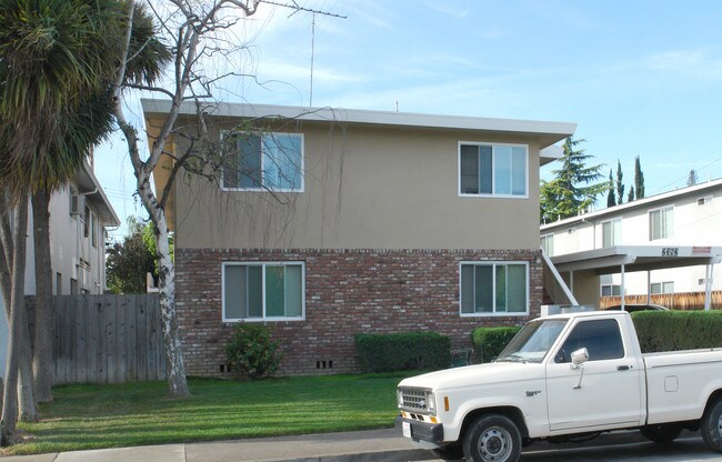 Sutter Avenue Apartments in Santa Clara, CA - Building Photo - Building Photo