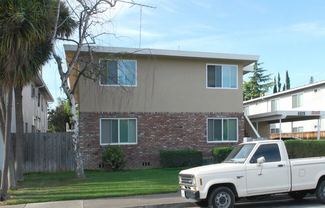 2382 Sutter Ave in Santa Clara, CA - Building Photo - Building Photo