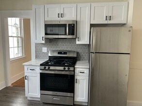 592 3rd Ave in West Haven, CT - Building Photo - Building Photo