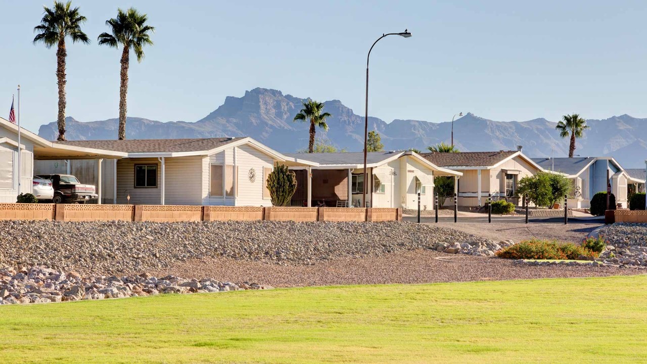 La Casa Blanca in Apache Junction, AZ - Foto de edificio