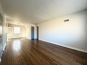 5948 Nagel Ave, Unit 1W in St. Louis, MO - Building Photo - Building Photo