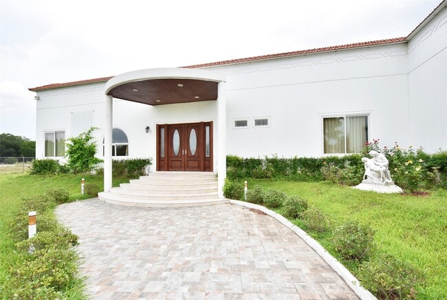 property at 6602 Rohan Rd