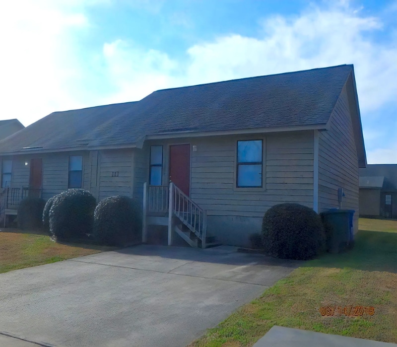 212 Wyndham Cir in Greenville, NC - Building Photo