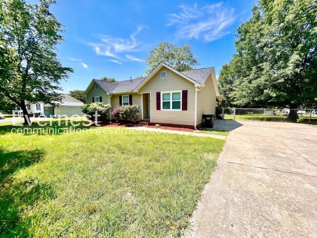 5111 Hampton Meadows Rd in Monroe, NC - Building Photo - Building Photo
