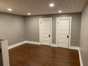 919 Massachusetts St, Unit C in Lawrence, KS - Building Photo - Building Photo