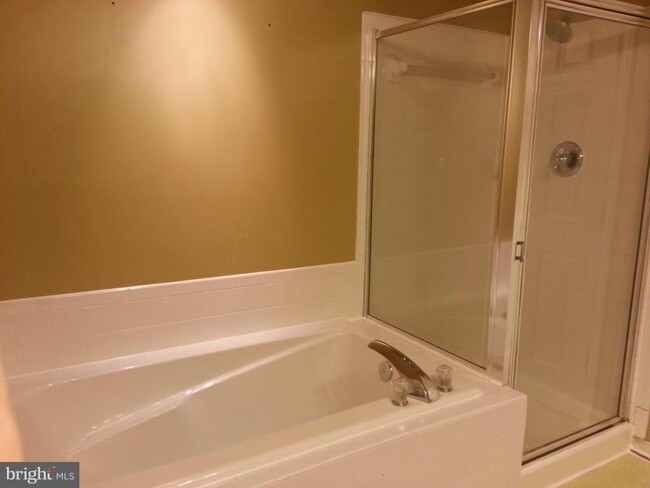45053 Fellowship Square in Ashburn, VA - Building Photo - Building Photo