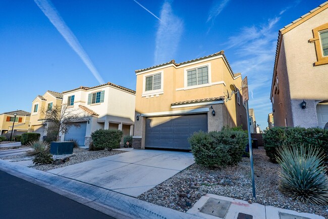 5676 Point Loma Ct in Las Vegas, NV - Building Photo - Building Photo