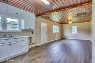 705 Riggs Rd in Hubert, NC - Building Photo - Building Photo