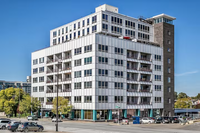 3000 Farnam St, Unit Luxe Midtown Condo in Omaha, NE - Building Photo - Building Photo