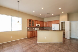 7129 W Autumn Gold Ct in Tucson, AZ - Building Photo - Building Photo