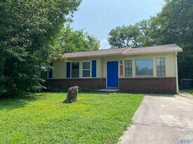 14003 SW Wyandotte Dr in Huntsville, AL - Building Photo