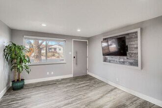 1178 Alton St in Aurora, CO - Building Photo - Building Photo