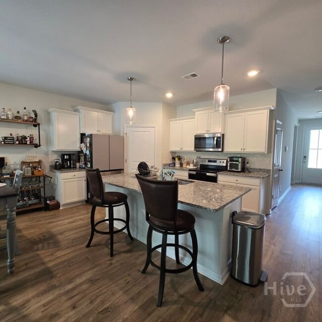 27 Coby Ln in Richmond Hill, GA - Building Photo - Building Photo