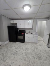 2207 S Walnut St in Muncie, IN - Building Photo - Building Photo