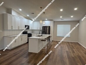 6628 Ventana Hills Rd NW in Albuquerque, NM - Foto de edificio - Building Photo