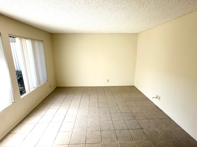 1630 Parrot Ct in Ventura, CA - Building Photo - Building Photo