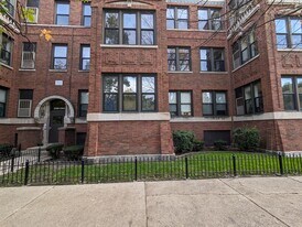 2323 N Kedzie Blvd in Chicago, IL - Building Photo