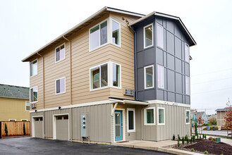 1934 NW Grant Ave, Unit 101 in Corvallis, OR - Foto de edificio - Building Photo