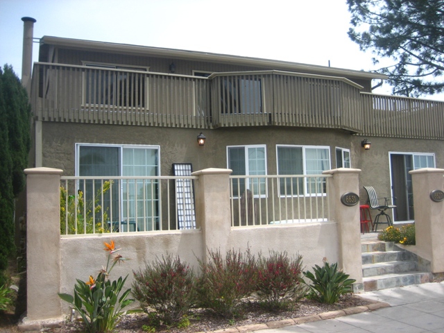 6627-6631 La Jolla Blvd in La Jolla, CA - Foto de edificio - Building Photo